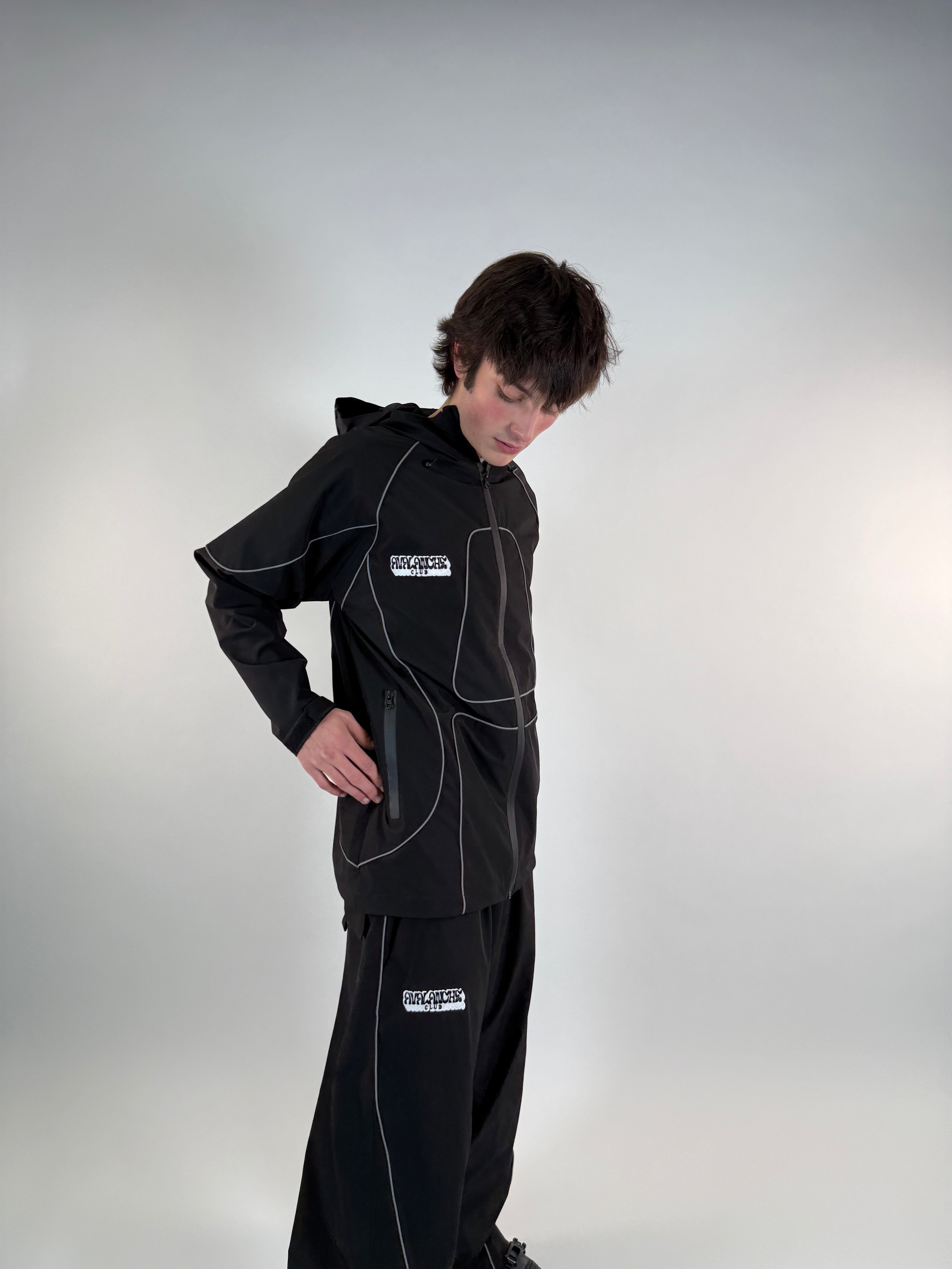 ❝𝐁𝐥𝐚𝐜𝐤 𝐑𝐞𝐟𝐥𝐞𝐜𝐭𝐢𝐯𝐞 𝐁𝐚𝐠𝐠𝐲 𝐒𝐡𝐞𝐥𝐥 𝐕𝟏❞