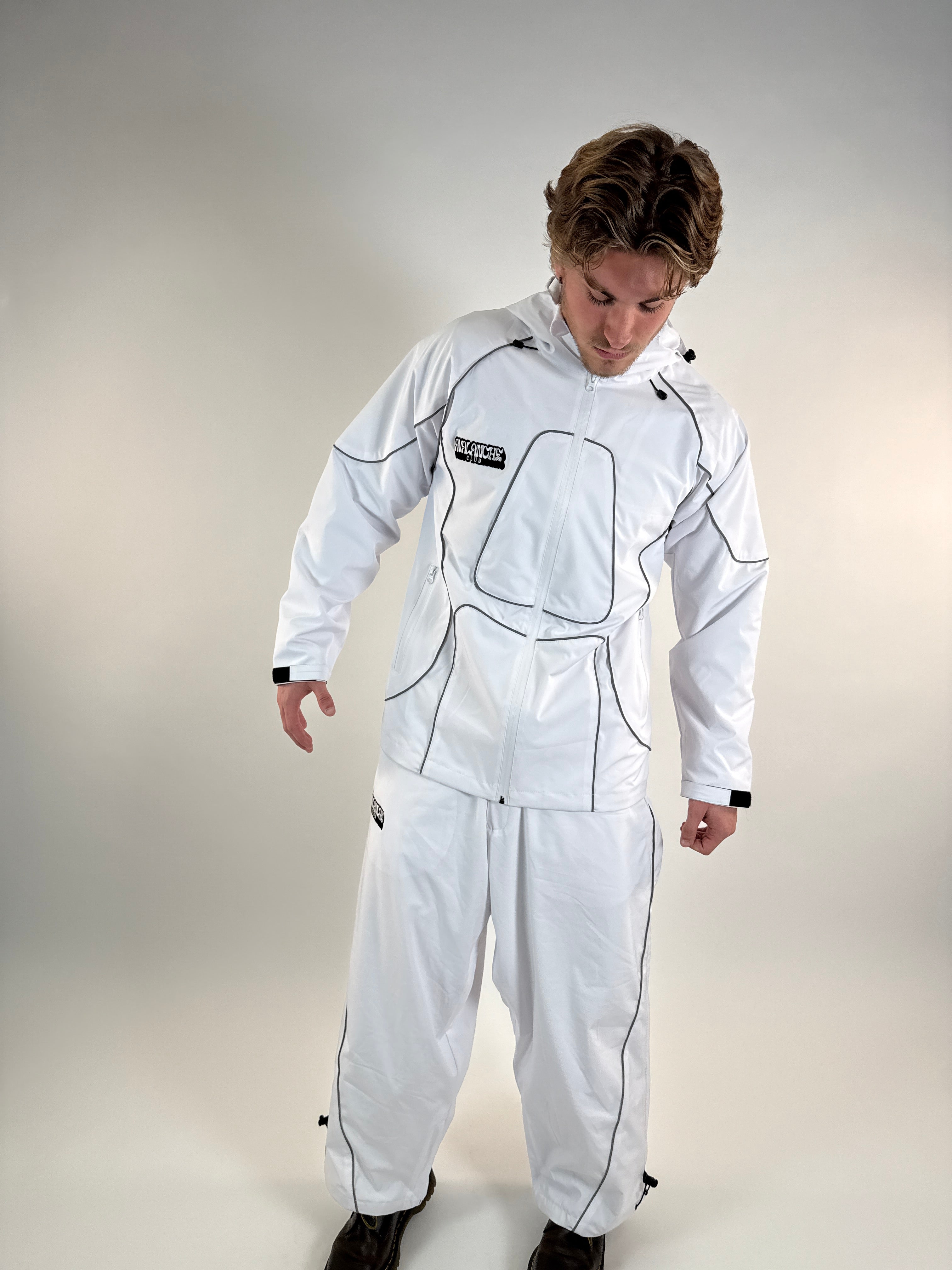 ❝𝐖𝐡𝐢𝐭𝐞 𝐑𝐞𝐟𝐥𝐞𝐜𝐭𝐢𝐯𝐞 𝐁𝐚𝐠𝐠𝐲 𝐒𝐡𝐞𝐥𝐥 𝐕𝟏❞