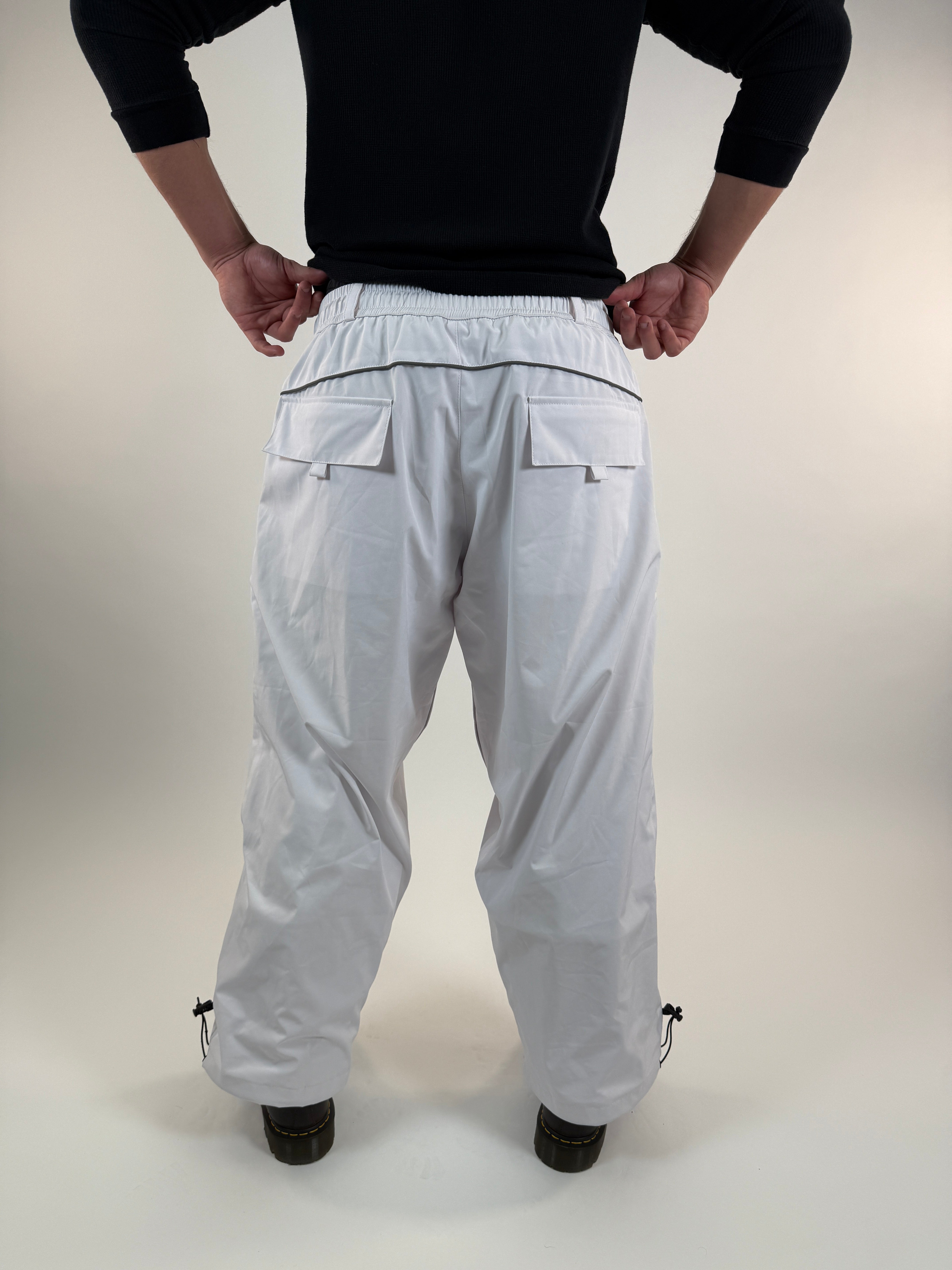 ❝𝐖𝐡𝐢𝐭𝐞 𝐑𝐞𝐟𝐥𝐞𝐜𝐭𝐢𝐯𝐞 𝐁𝐚𝐠𝐠𝐲 𝐏𝐚𝐧𝐭𝐬❞