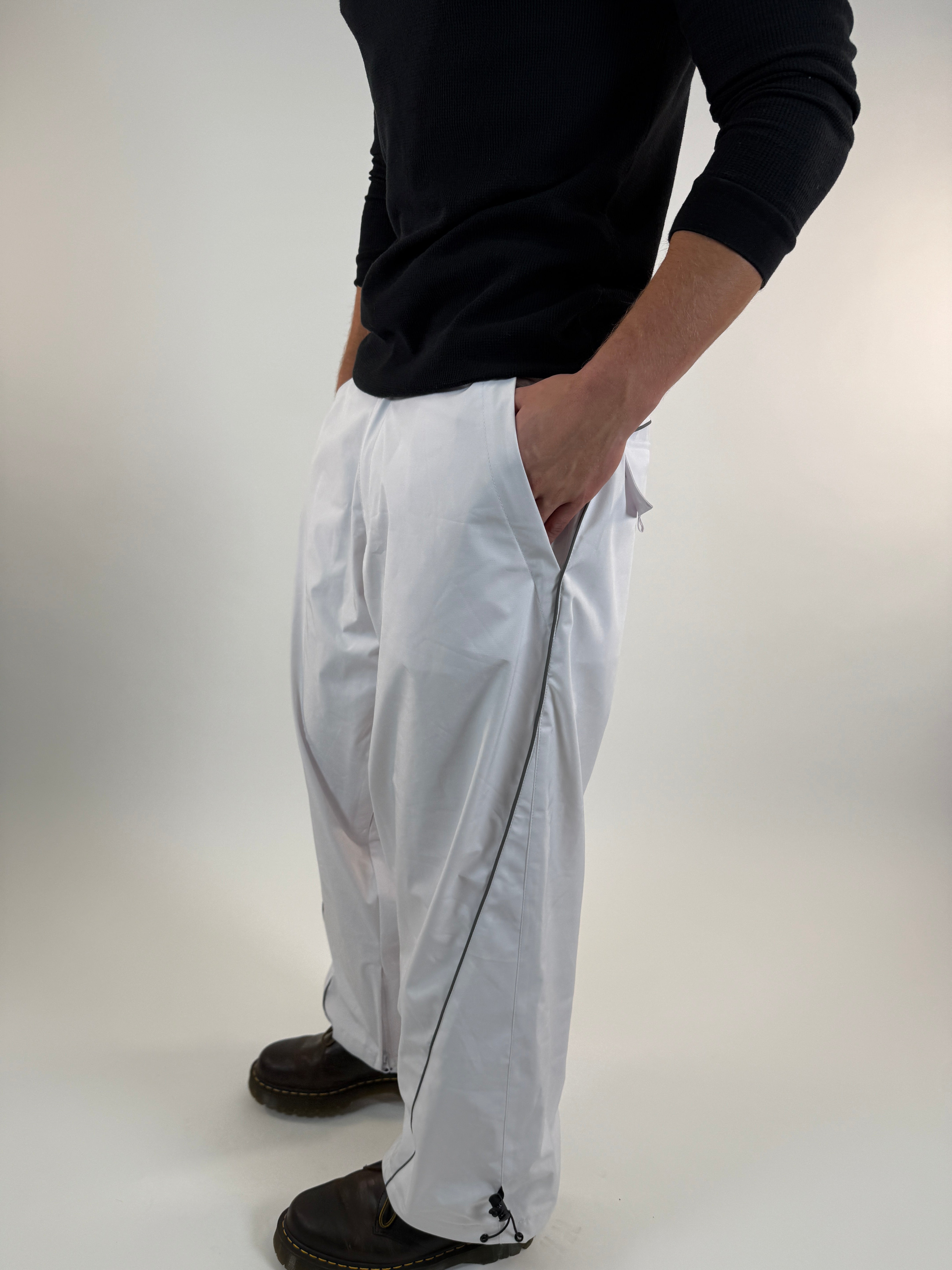 ❝𝐖𝐡𝐢𝐭𝐞 𝐑𝐞𝐟𝐥𝐞𝐜𝐭𝐢𝐯𝐞 𝐁𝐚𝐠𝐠𝐲 𝐏𝐚𝐧𝐭𝐬❞