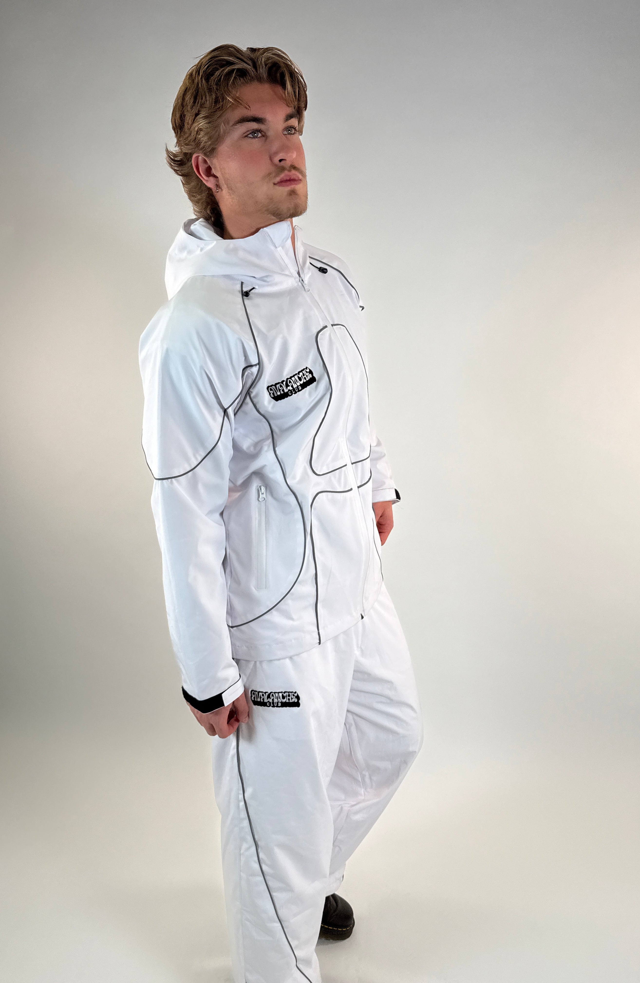 ❝𝐖𝐡𝐢𝐭𝐞 𝐑𝐞𝐟𝐥𝐞𝐜𝐭𝐢𝐯𝐞 𝐁𝐚𝐠𝐠𝐲 𝐒𝐡𝐞𝐥𝐥 𝐕𝟏❞