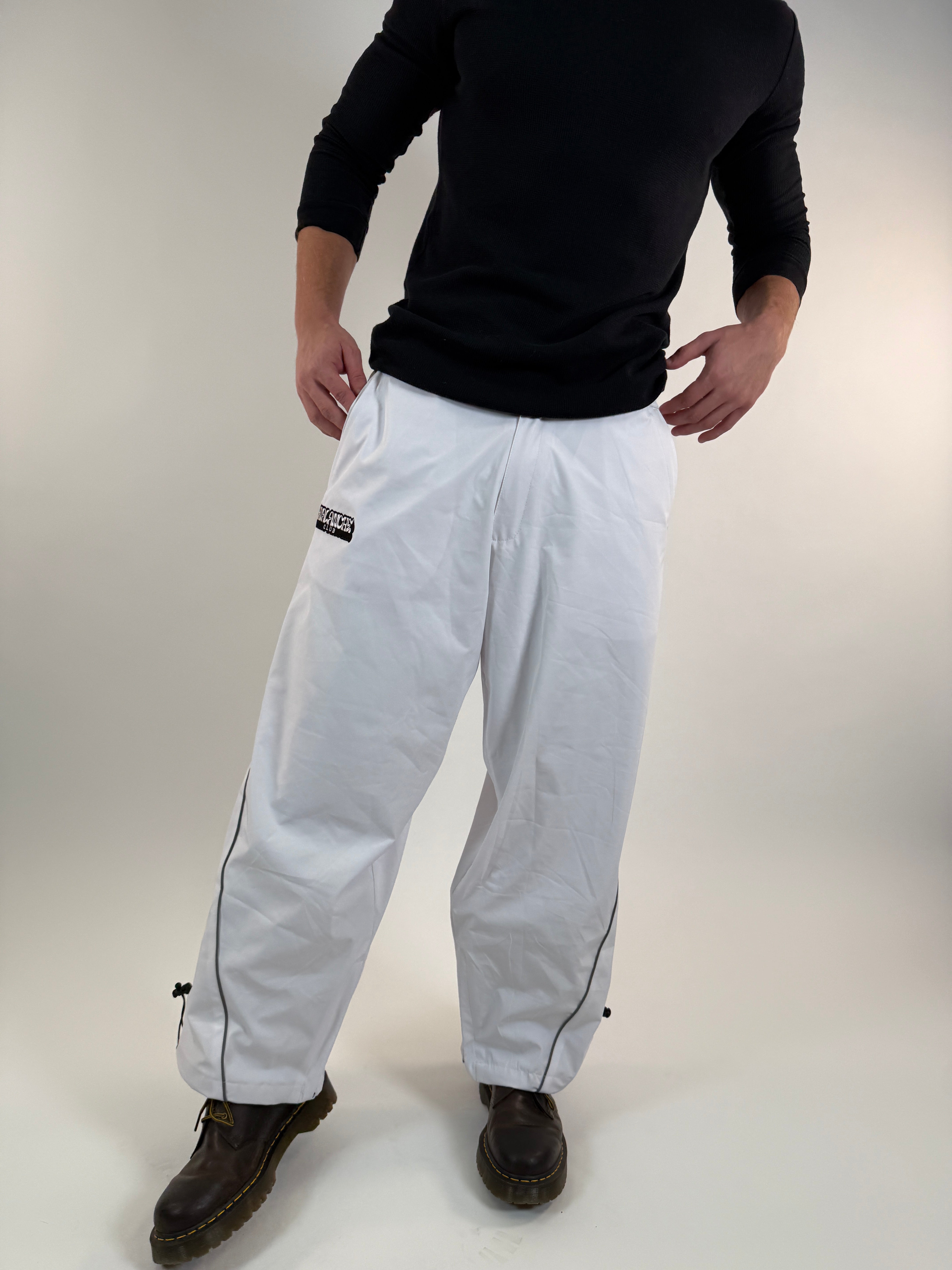 ❝𝐖𝐡𝐢𝐭𝐞 𝐑𝐞𝐟𝐥𝐞𝐜𝐭𝐢𝐯𝐞 𝐁𝐚𝐠𝐠𝐲 𝐏𝐚𝐧𝐭𝐬❞